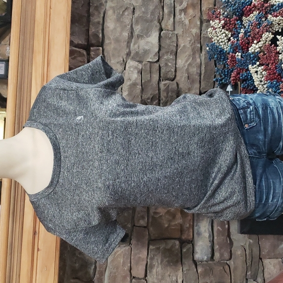 ICY ZONE TEE SZ S - Picture 1 of 6